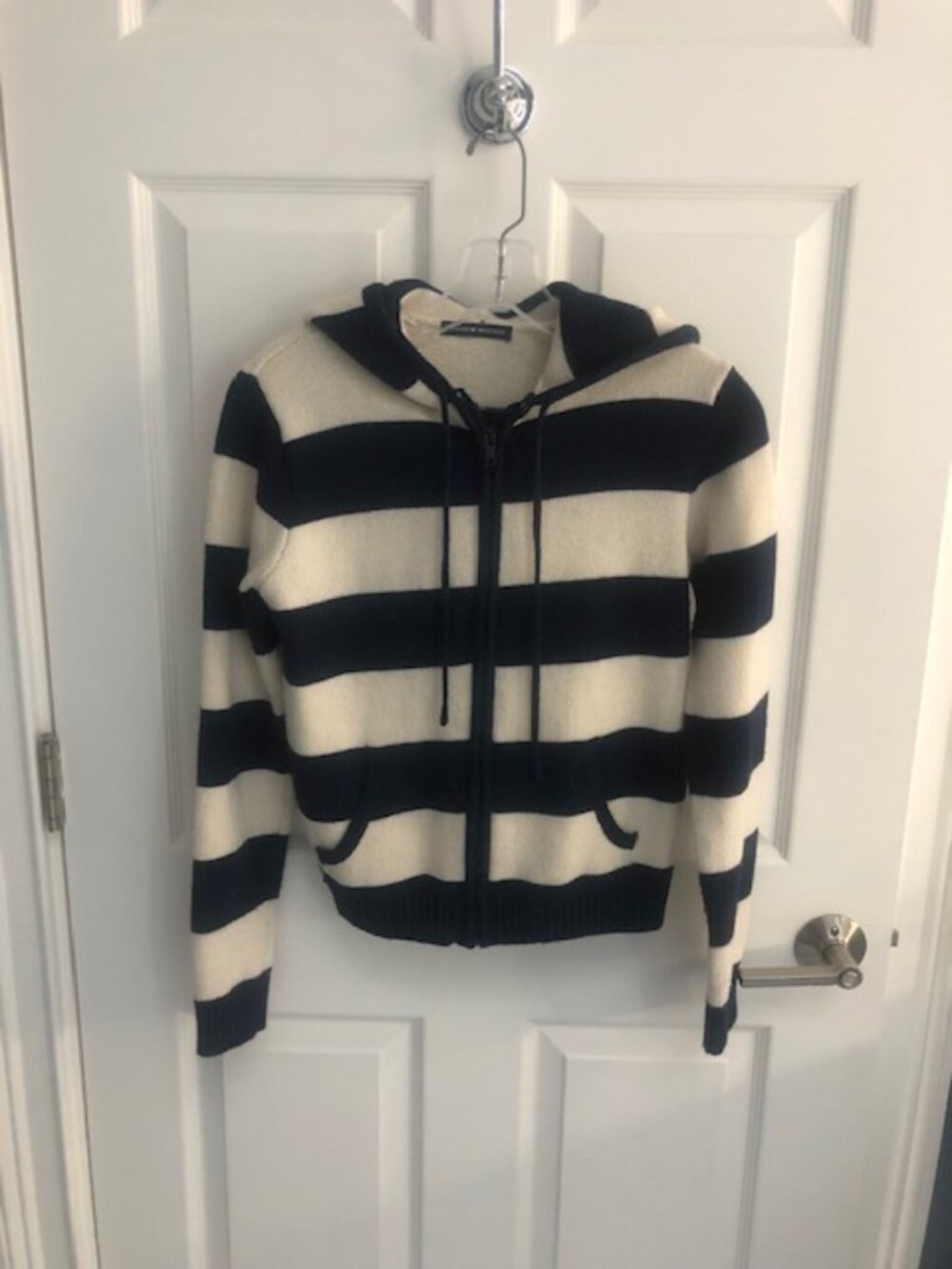 Brandy Melville Hooded Sweater
